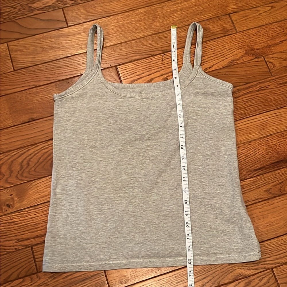 “The Best Fitting Undershirt” tank with shelf bra M-L - Picture 5 of 6